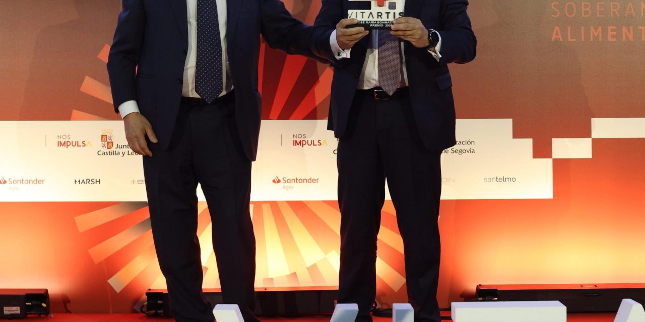 El I Premio Vitartis reconoce la “gran contribución” de José María Bonmatí a la “modernización del sector agroalimentario»
